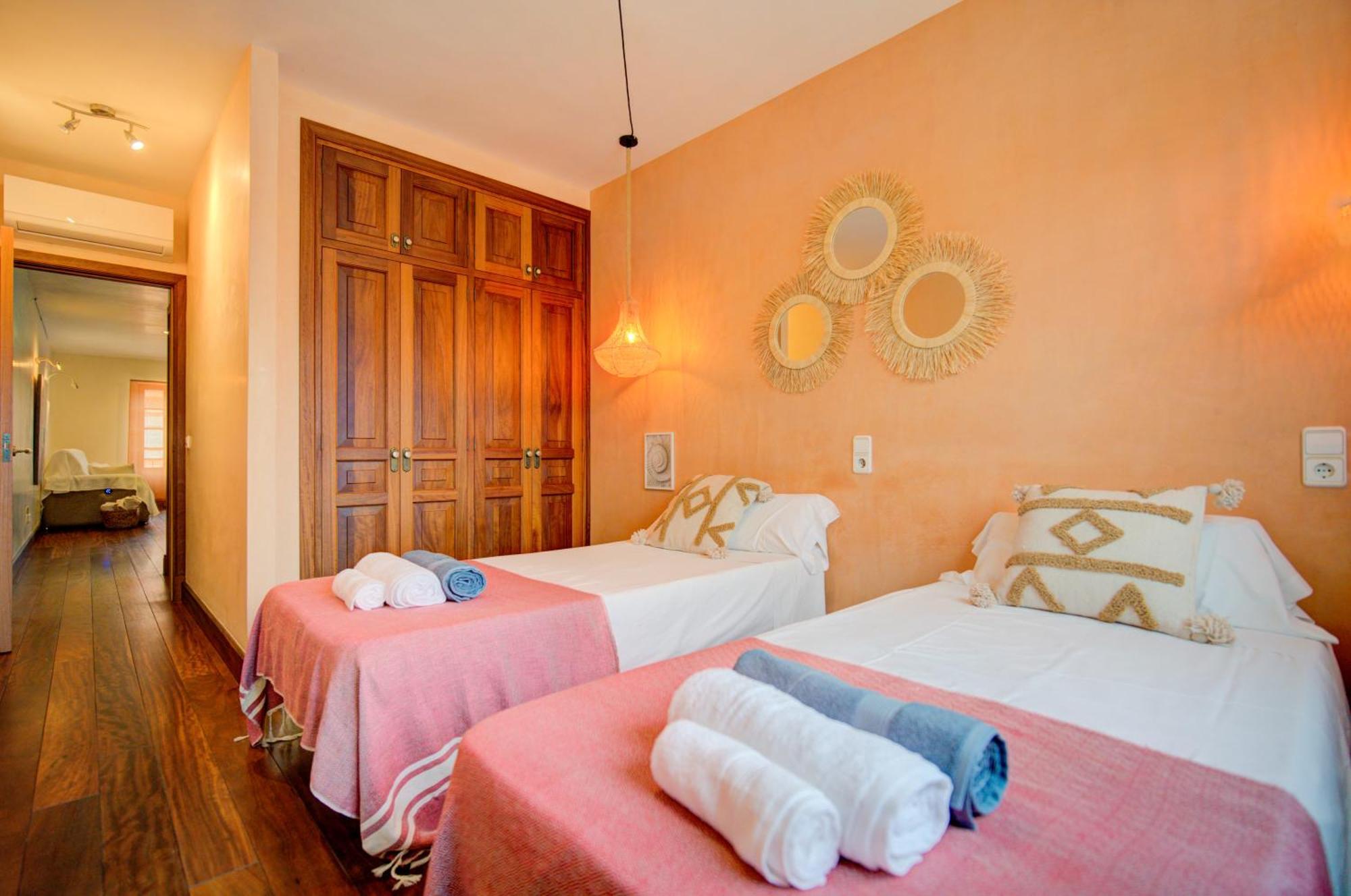 Casa Boutique Xalam " Piscina Climatizada, Jacuzzi, Billar " Villa Sant Lluis Exterior foto