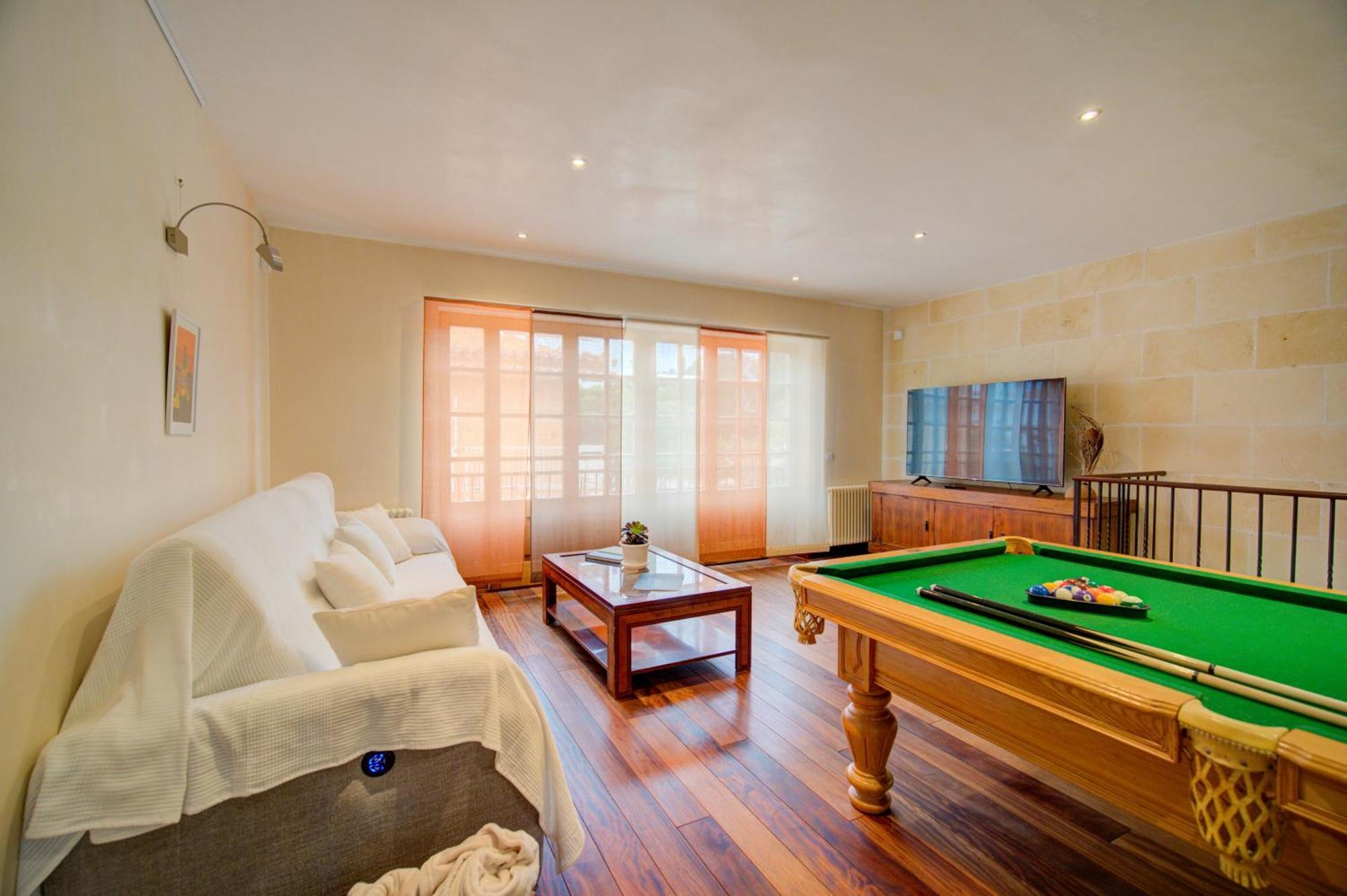 Casa Boutique Xalam " Piscina Climatizada, Jacuzzi, Billar " Villa Sant Lluis Exterior foto